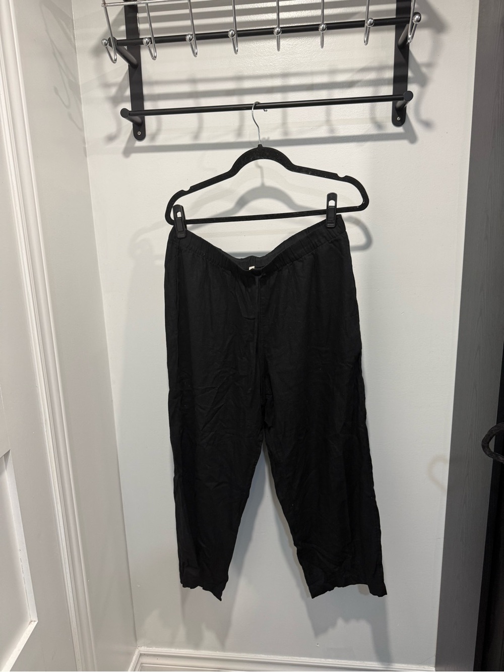 Group By Babaton Linen Cropped Pants